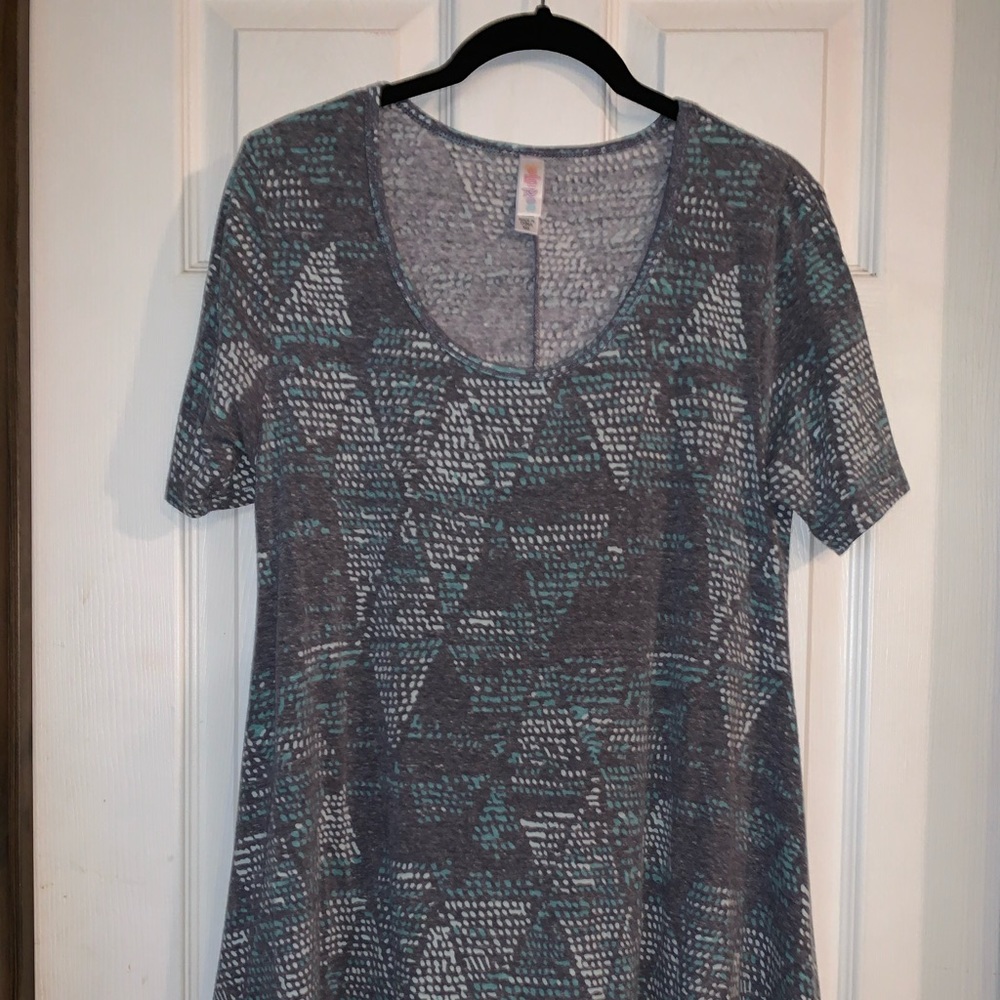 LuLaRoe Perfect T